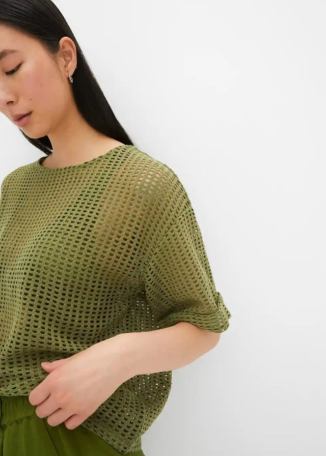 24044367