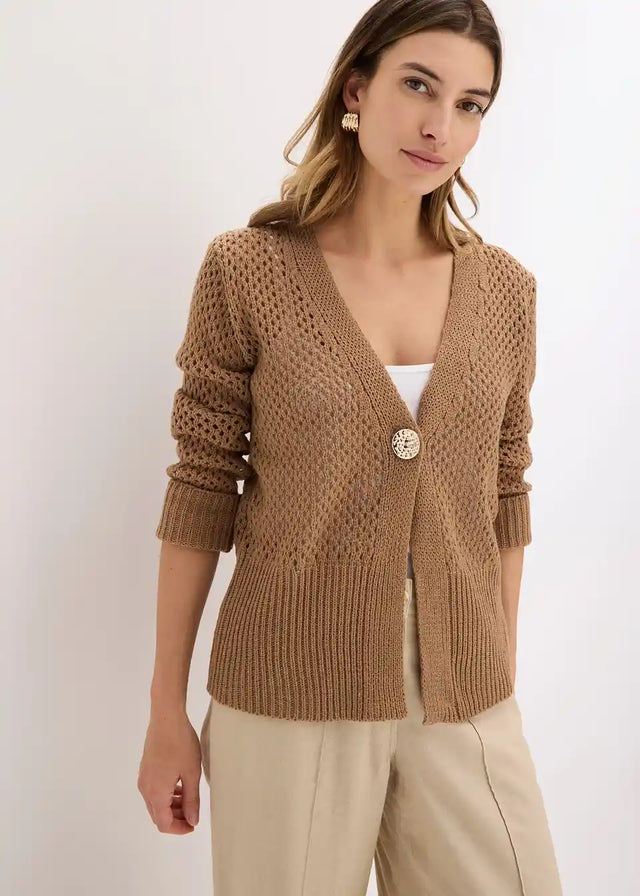 26069589