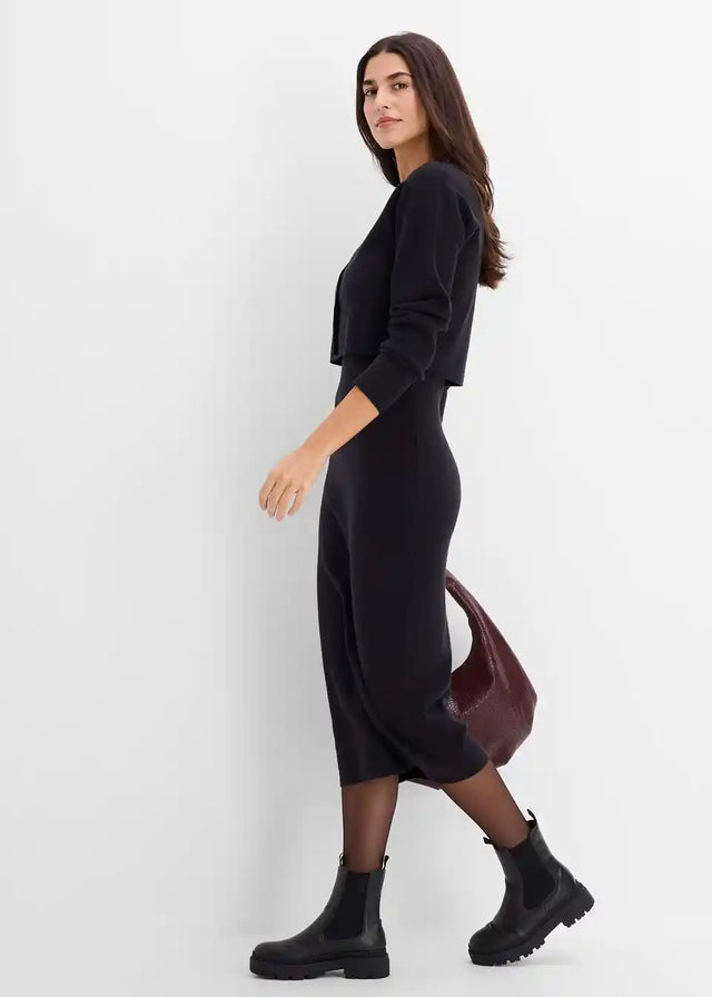 26132313
