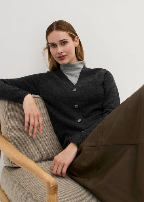 Pletena vesta s udjelom kašmira prema Good Cashmere Standard®-u