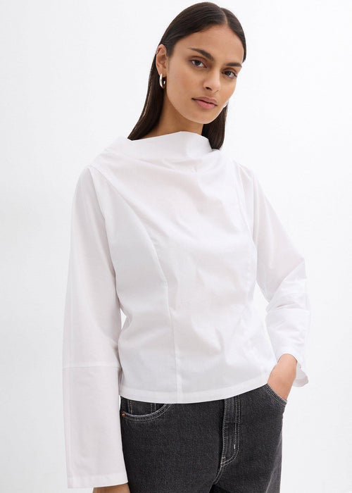 Bluza sa širokim izrezom