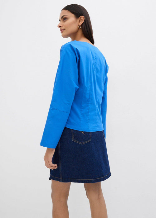Bluza sa širokim izrezom