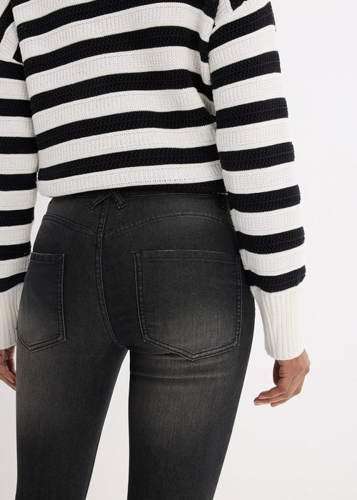 Traperice skinny kroja s visokim strukom od stretch materijala