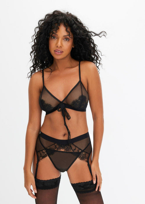 Bralette grudnjak, tanga gaćice i pojas s držačima za čarape