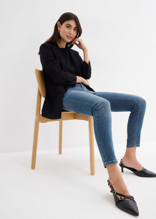 Traperice skinny kroja s visokim strukom od stretch materijala