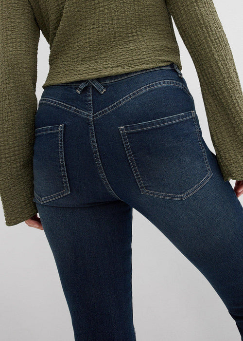 Traperice skinny kroja s visokim strukom od stretch materijala