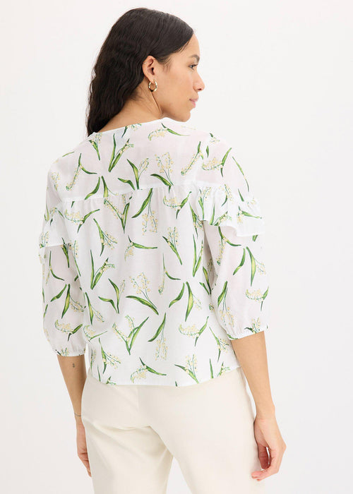 Bluza s uzorkom i volanima