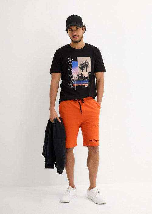 T-shirt majica i bermude od trikoa