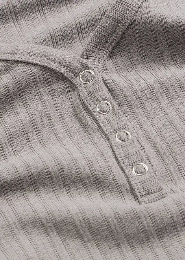 25190279