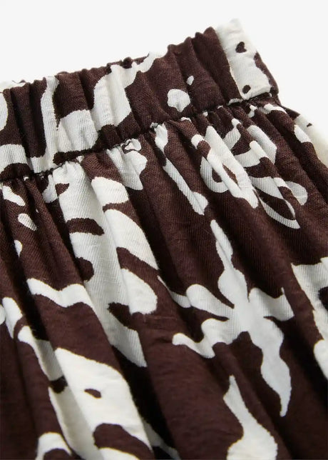 26044334