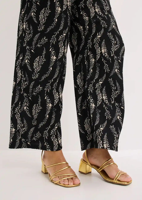 26050827