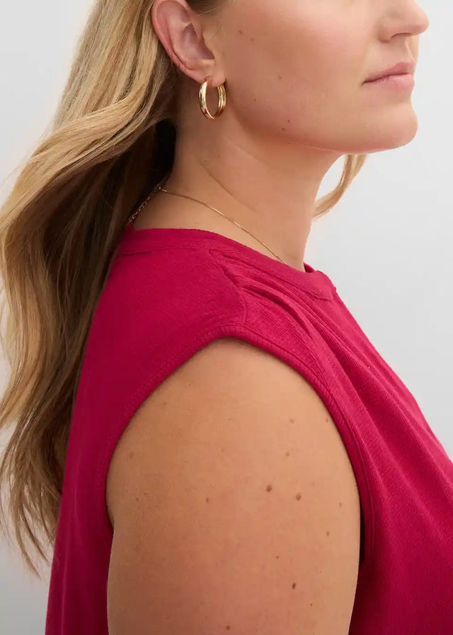 26053498