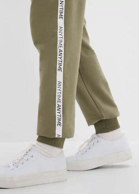 26100003