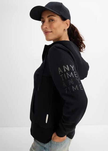 26100017