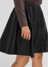 26100435