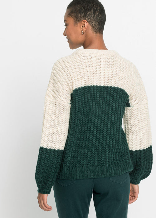 Pleteni pulover kontrastnih boja